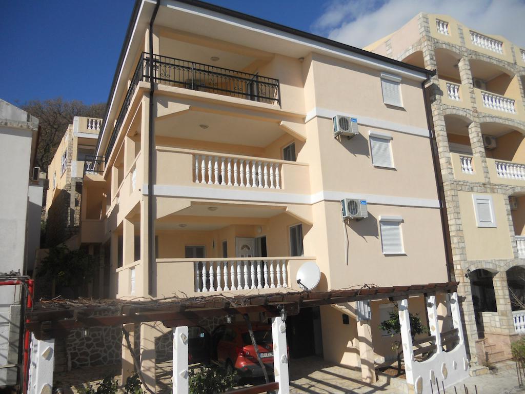 Apartments Papillon Podgorica Exterior foto