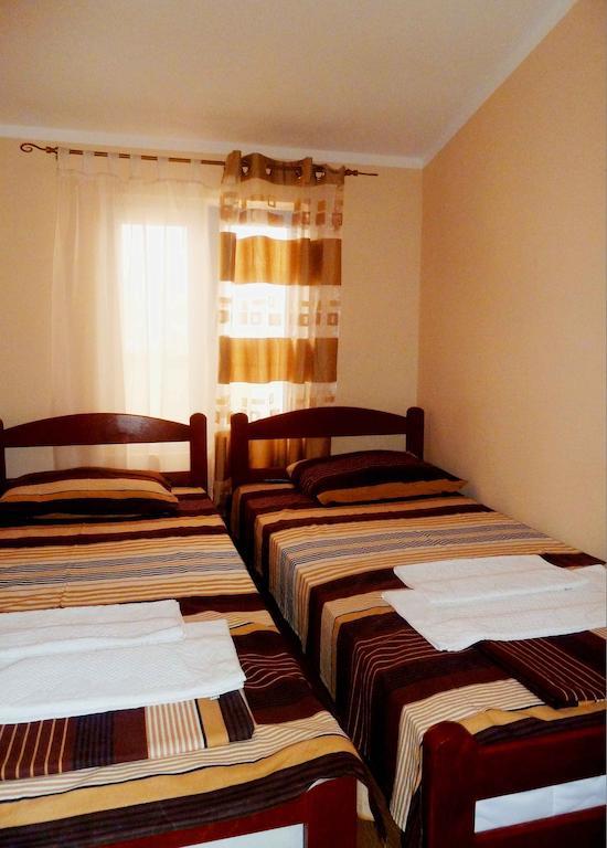 Apartments Papillon Podgorica Habitación foto
