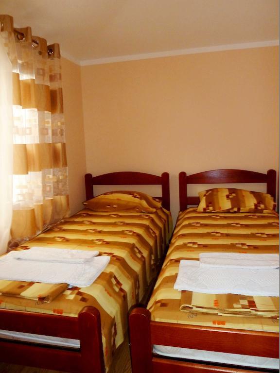 Apartments Papillon Podgorica Habitación foto